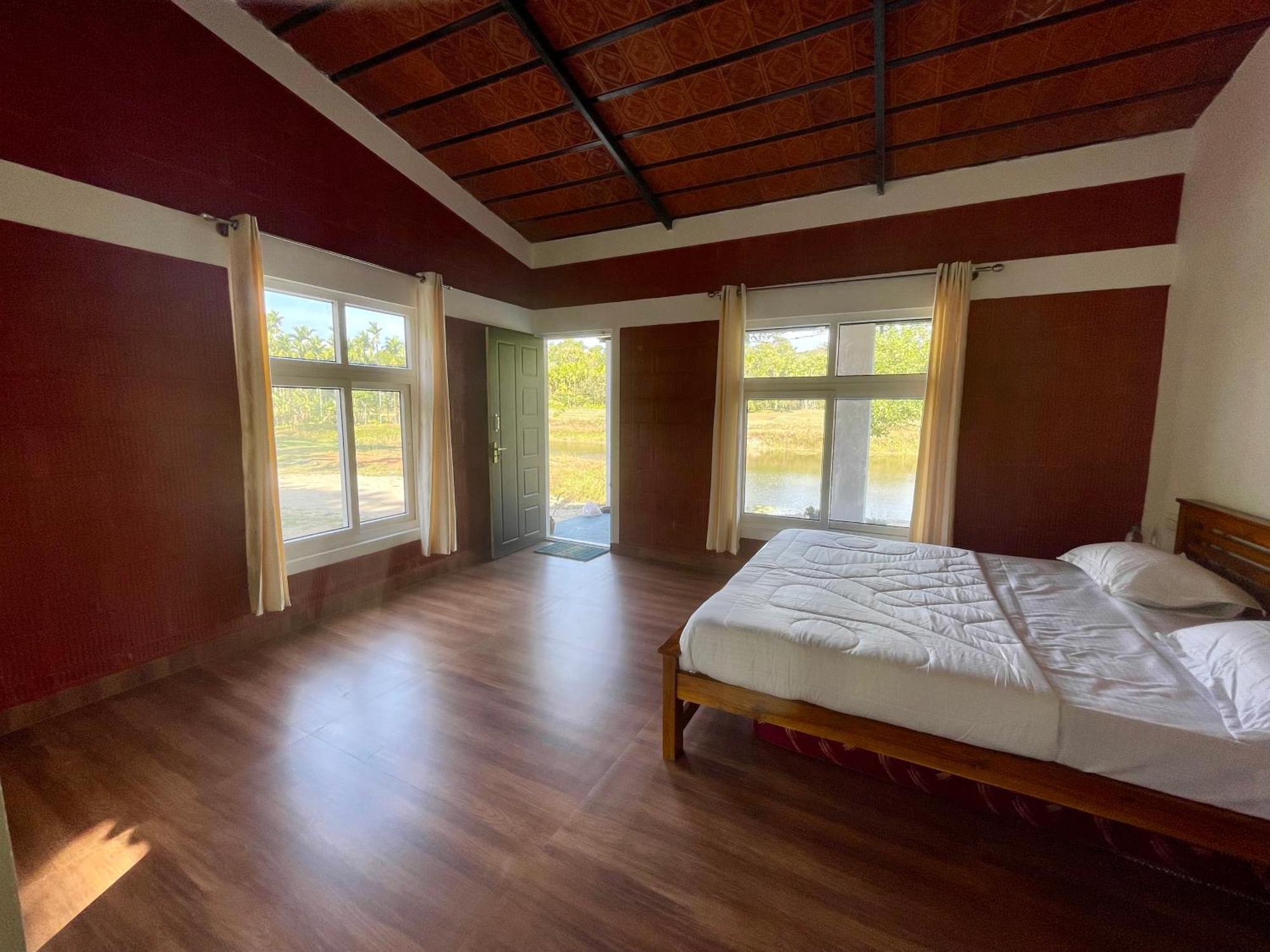 Lake Ripples - Farmstay & Camping Ponnampet Buitenkant foto
